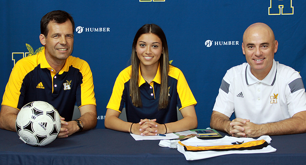 LOCAL RECRUIT SIGNS WITH HUMBER SOCCER