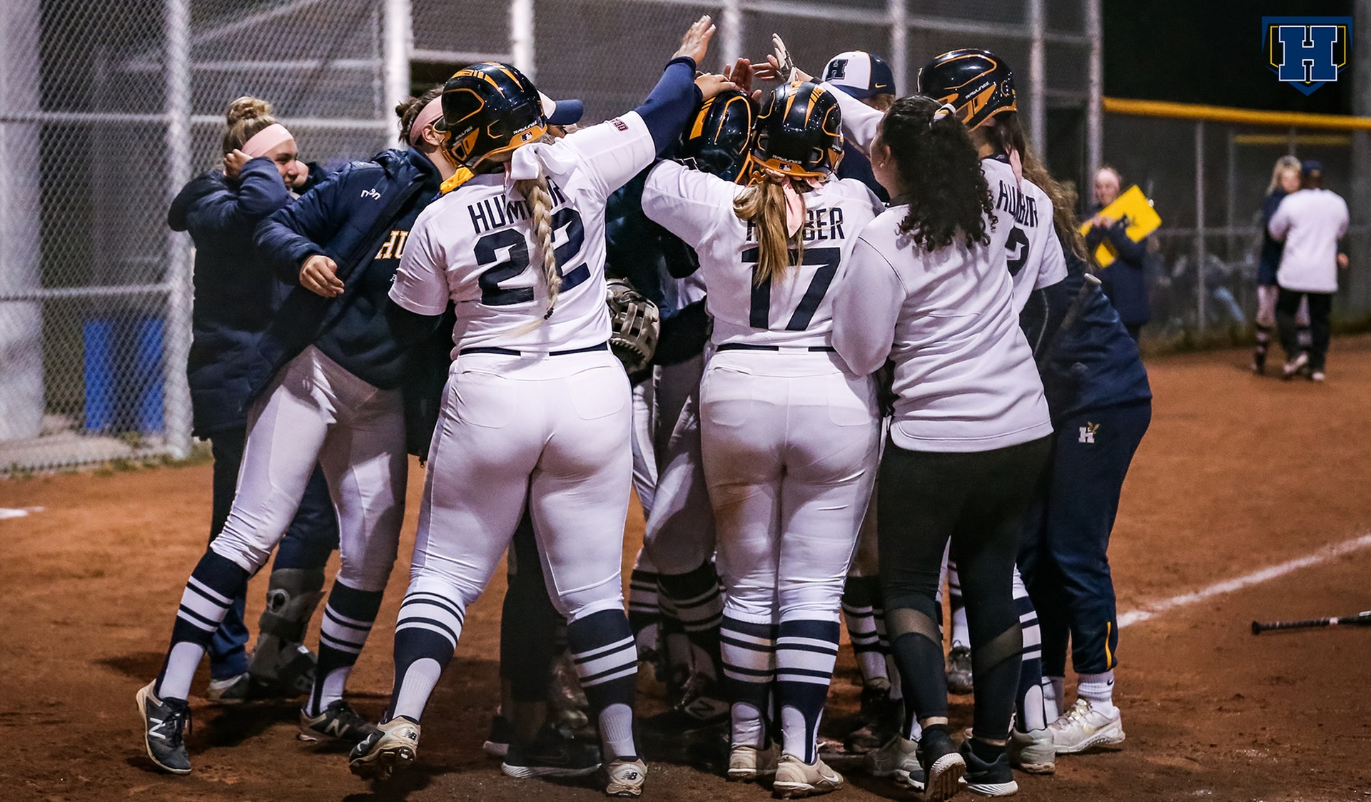 Softball Clinches Regular Season Title for the First Time in Program History