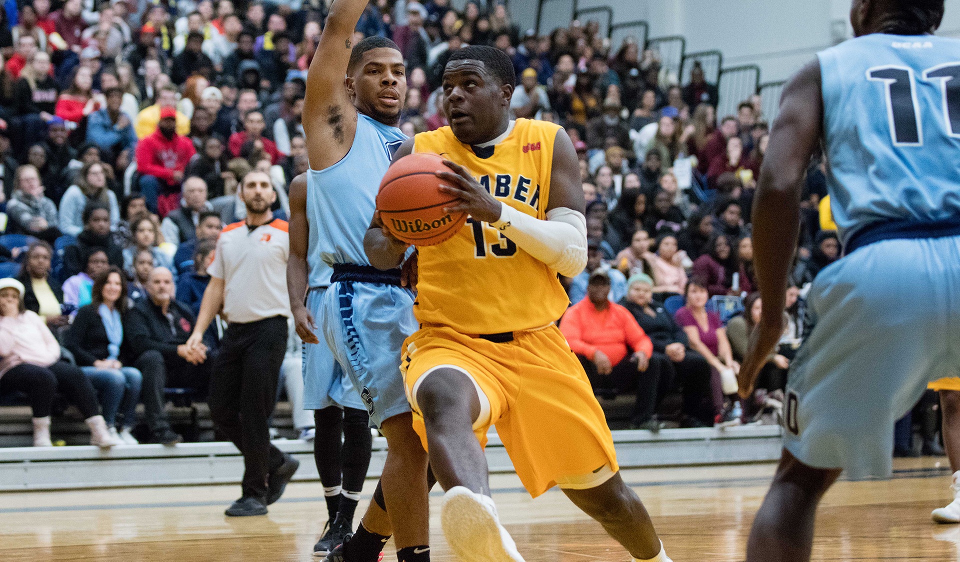 ANOTHER HAWKS/BRUINS CLASSIC ENDS IN 81-78 HOME WIN FOR HUMBER