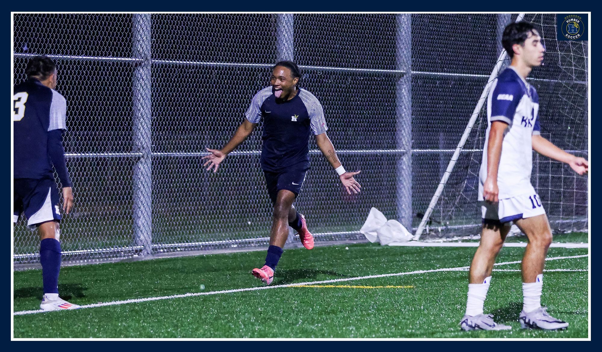 Marcus Riviere scores second goal of the game against Niagara Knights (Photo: Diego Guillen/Humber Hawks)