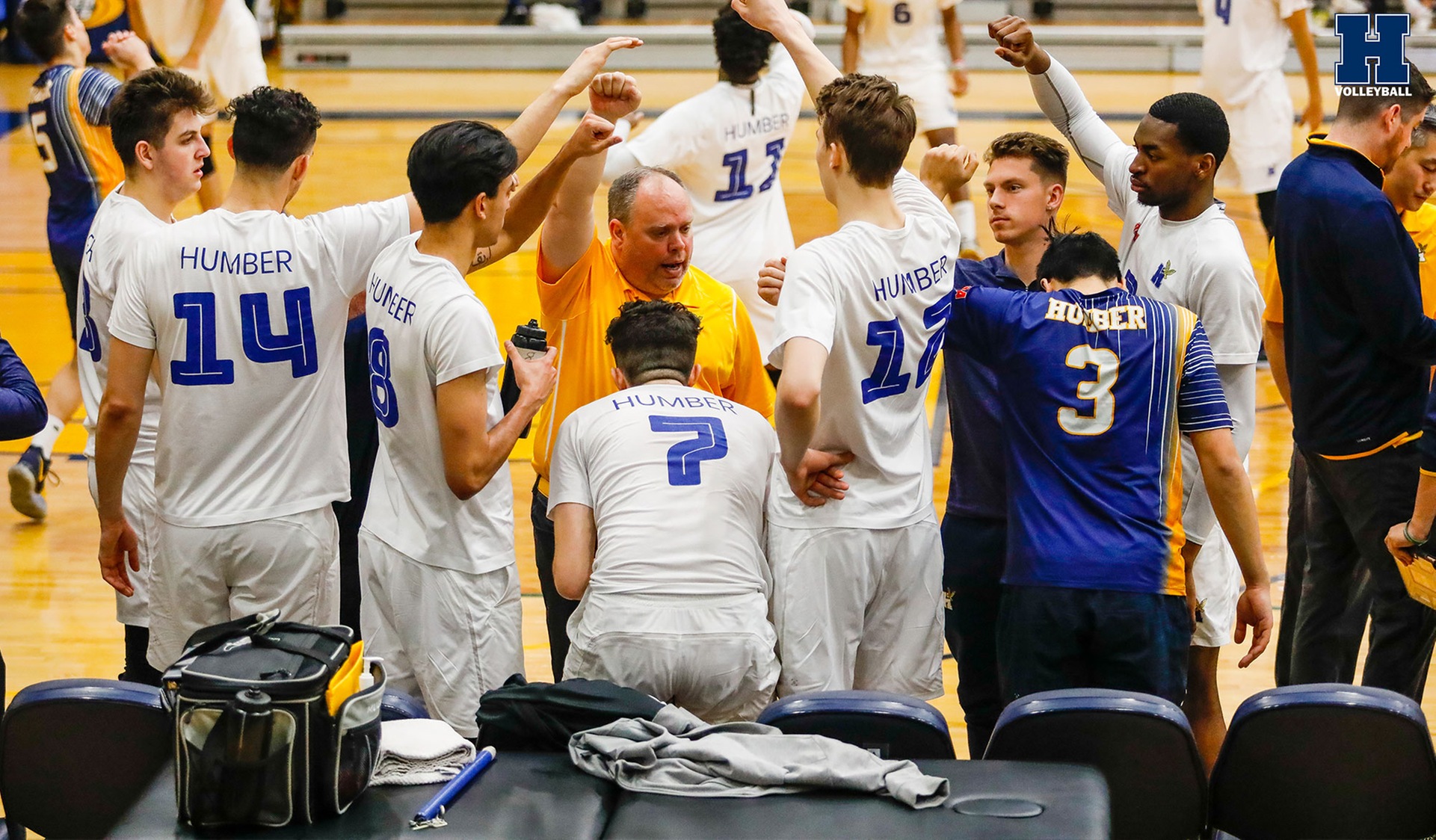 No. 1 Men's Volleyball Sweeps Fleming to Advance to Semifinal
