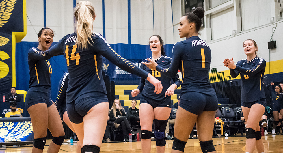 No. 4 HAWKS CLOSE OUT FIRST HALF WITH STRAIGHT SET VICTORY