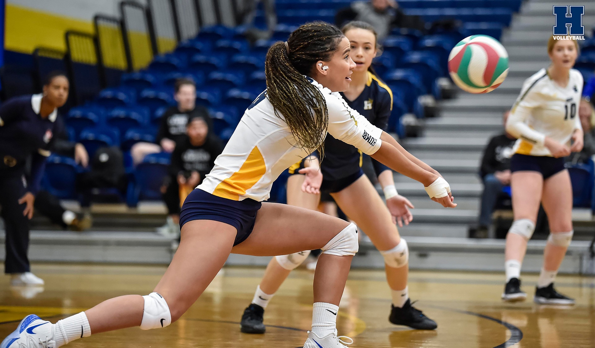 No. 15 Women's Volleyball Sweeps Cambrian, 3-0